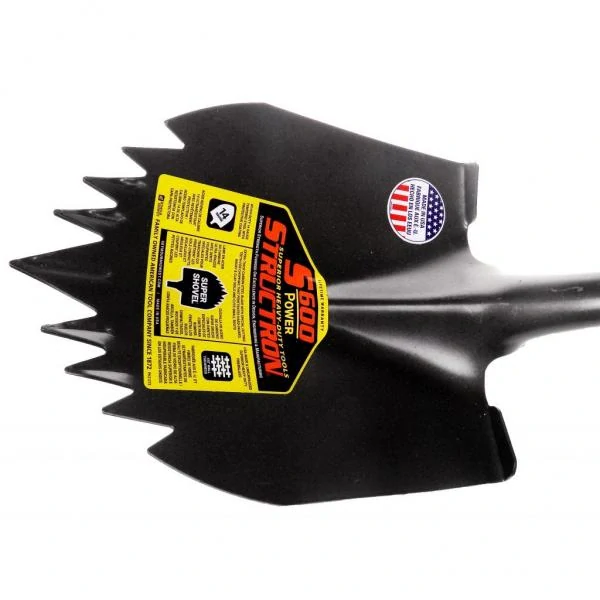 Srdcový rýč S600 se zuby se sklolaminátovou násadou a D-GRIP úchytem