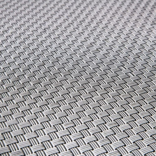 Umělý ratan - černo-bílá, balení 1,0x20m